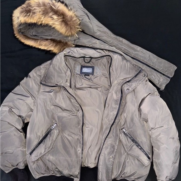 Mackage Original DIXON 2-in-1 Nordic down bomber with natural fur - Picture 15 of 15